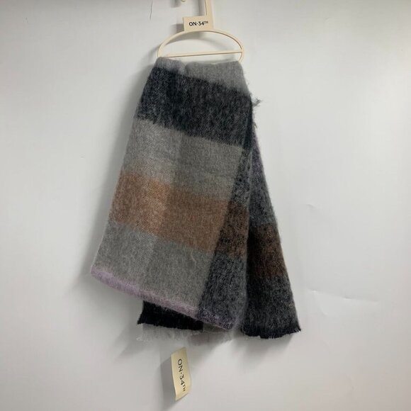 On 34th Adult Convertible‎ Plaid Soft Multi Form Scarf One Size NWT - Picture 2 of 14